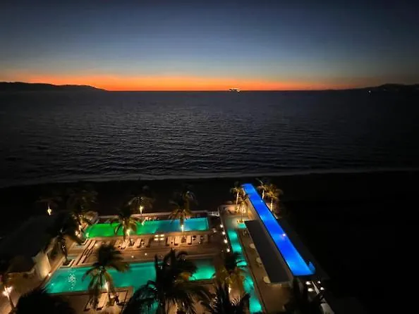 Beachfront X-Large Corner Unit-2 Bdr- Ocean View Puerto Vallarta